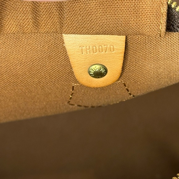 Louis Vuitton Speedy 30 - Picture 16 of 16